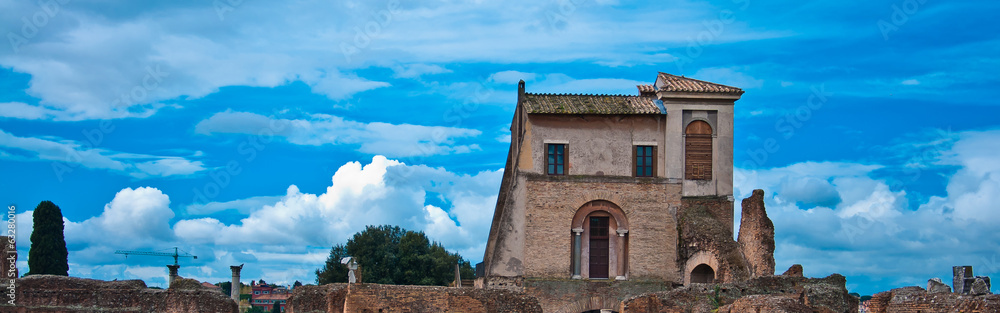 Roman Forum One of the most famous landmarks in the world locate Roman Forum One of the most famous landmarks in the world locate