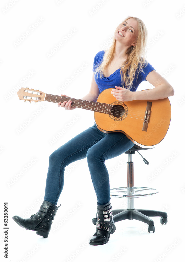 Blondes Mädchen mit Gitarre Blondes Mädchen mit Gitarre