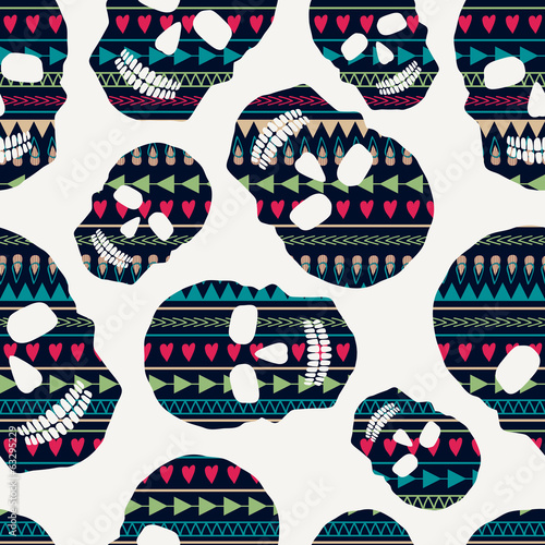 Vector seamless pattern with skulls