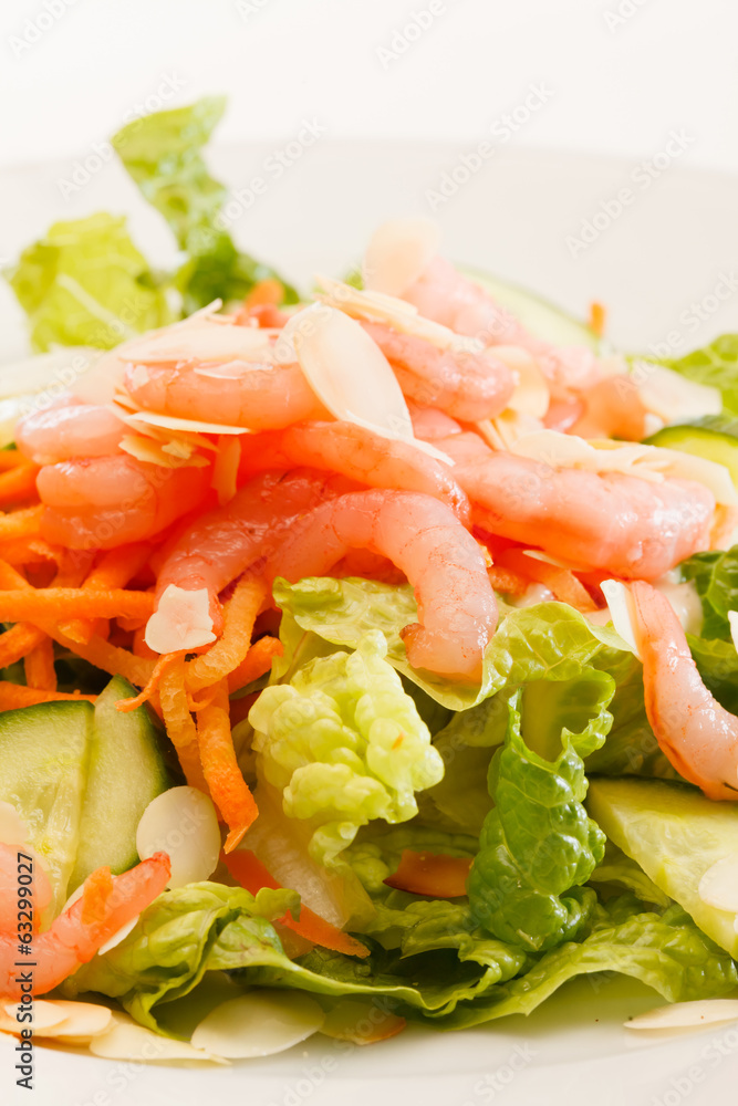salad with shrimps
