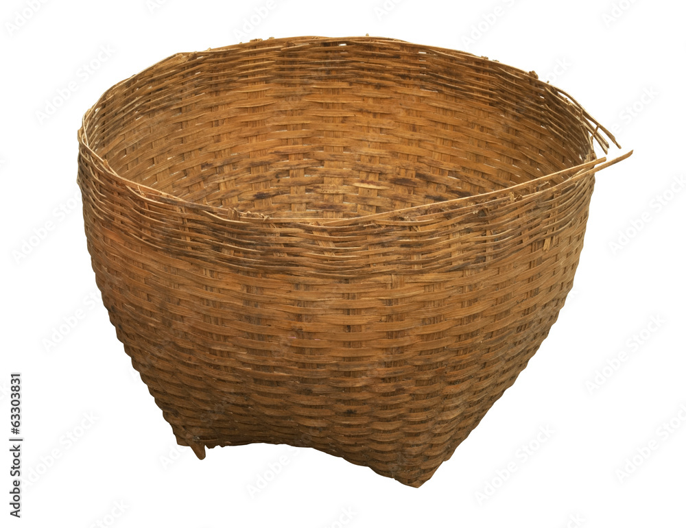 Fototapeta premium empty bamboo basket isolated on white