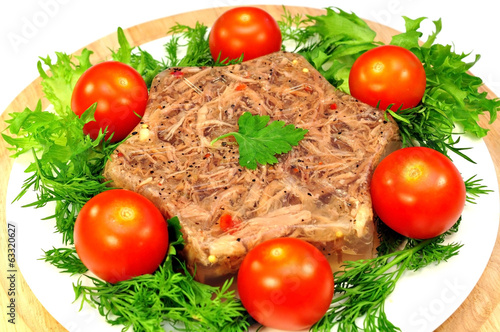jellied meat with fresh herbs and cherry tomatoes © Basthamp