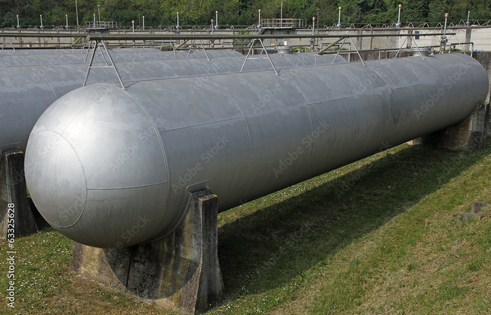 long gray armored tank for storage and the storage of natural ga long gray armored tank for storage and the storage of natural ga