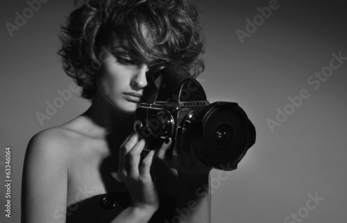Black and white photo of beautiful fashion woman photo
