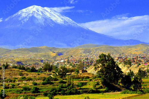 El volcán Misti desde un mirador de Arequipa photo