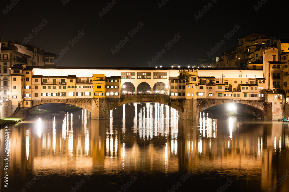 Firenze - Ponte Vecchio, Old Bridge by night with reflections in