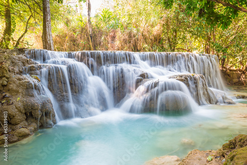 Fototapeta Naklejka Na Ścianę i Meble -  Kuang Si Waterfall, Luang prabang, Laos