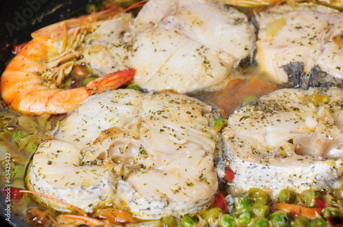 Foto hake stew with prawns