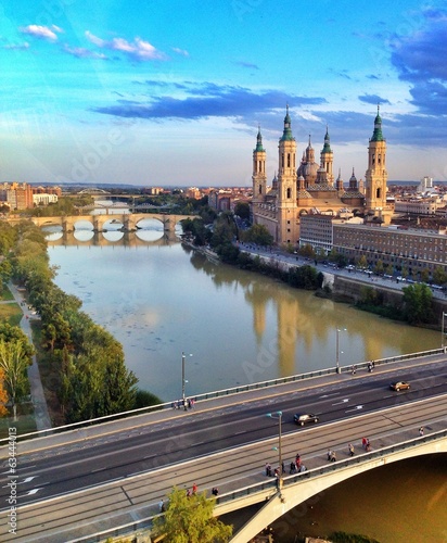 Fotografie, Obraz vista del rio Ebro a su paso por Zaragoza
