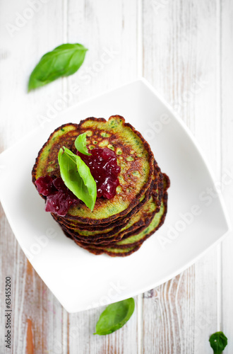 Bilde på lerret Spinach pancakes