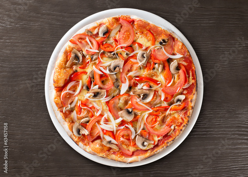 Italian pizza top view on w...