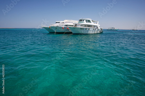 Boat on the Egyptian Red Sea © Nebojsa