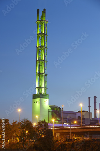 Duisburg - Stadtwerketurm am Abend