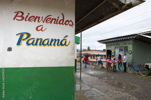 Sign welcome in Panama at Sixaola