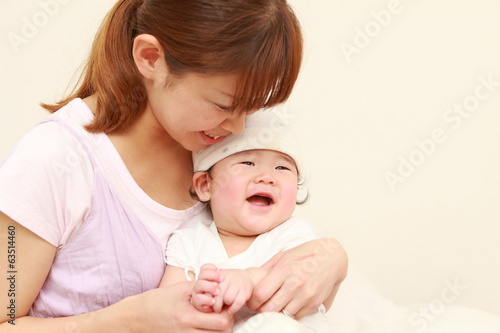 母親と赤ちゃん