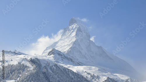 Zermatt  Bergdorf  Skigebiet  Schweizer Alpen  Winter