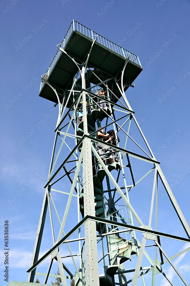 Observation tower 
