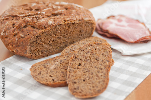 Vollkornbrot