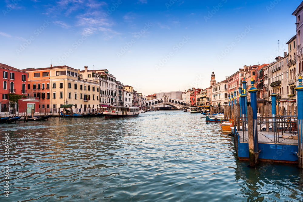 Grand Canal, Pont du Rialto  à Venise