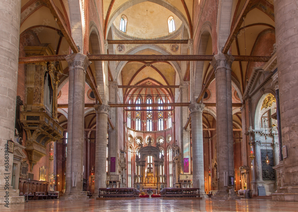 Obraz premium Venice - Interior of Basilica di san Giovanni e Paolo church
