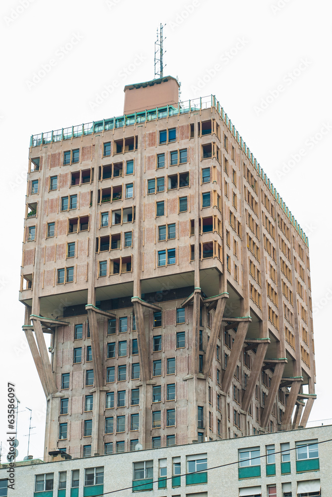 Fototapeta premium Torre Velasca, edificio Milano