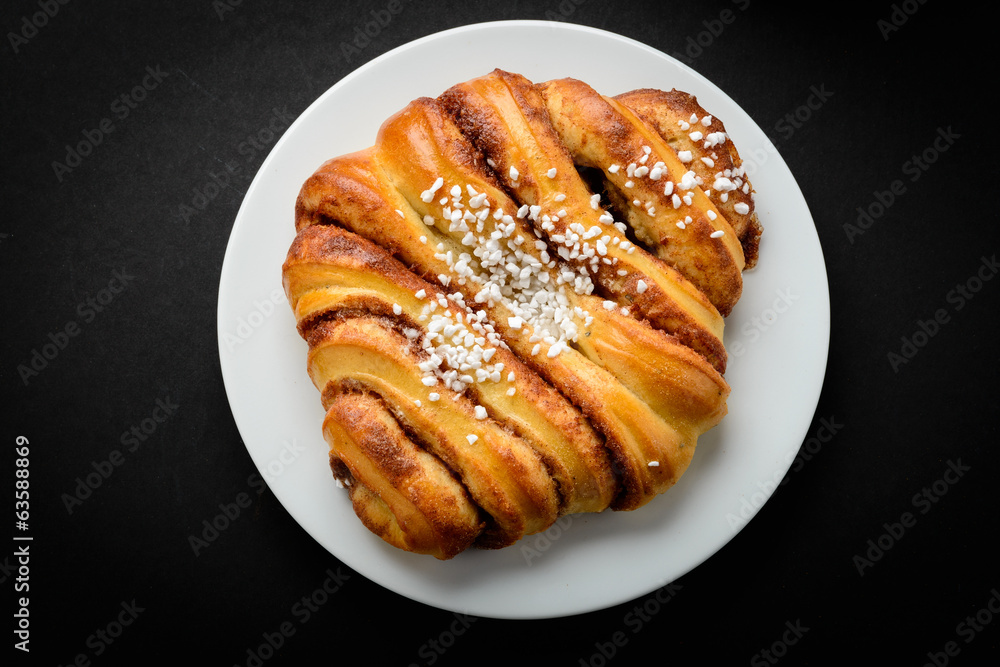 Fresh Sweet Cinnamon Roll