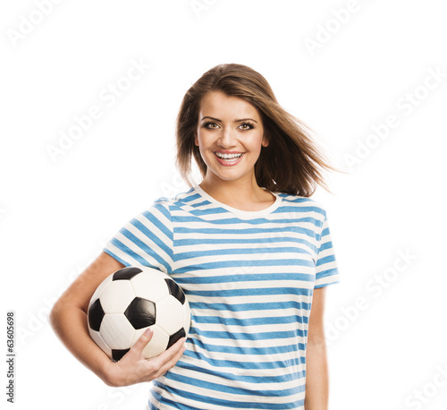 Woman with soccer ball © Halfpoint