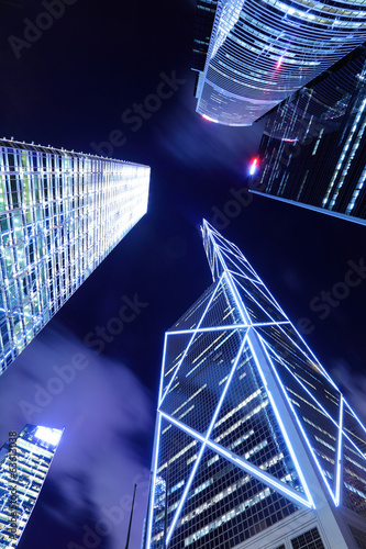 Canvas Print Skyscraper to sky at night