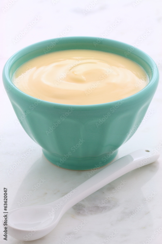 Fresh peach yogurt Fresh peach yogurt