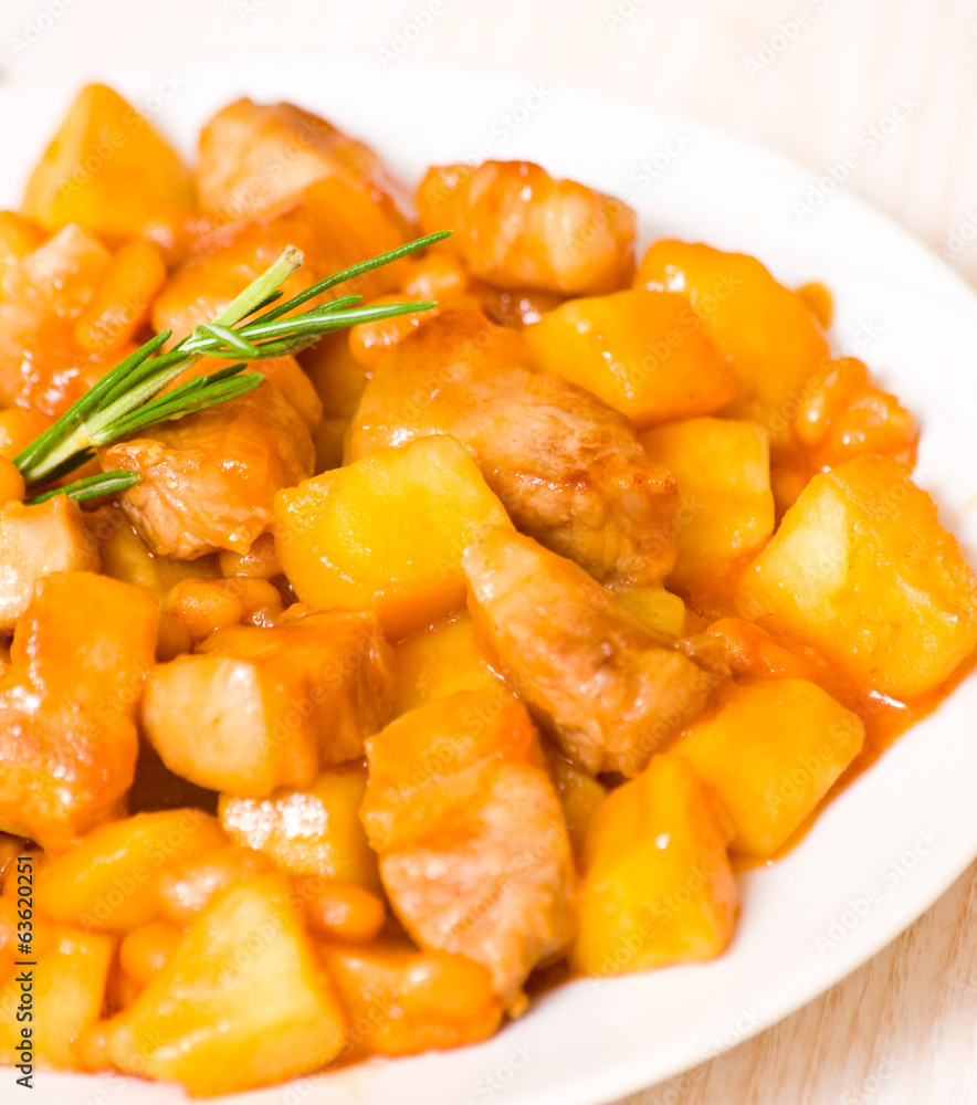meat with potato and beans meat with potato and beans
