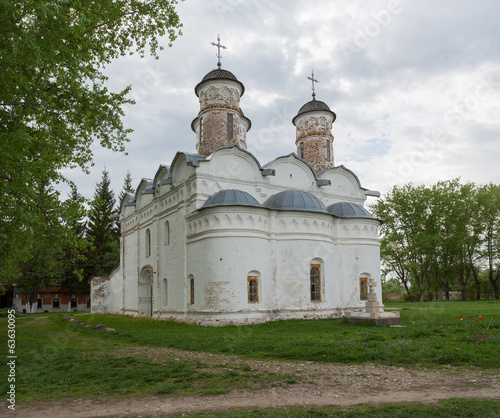 Rizopolozhensky cathedral in Suzdal photo