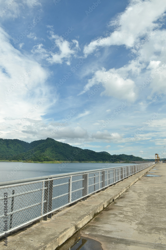 Fototapeta premium Backside of Khun Dan Prakan Chon Dam, Nakhon Nayok, Thailand
