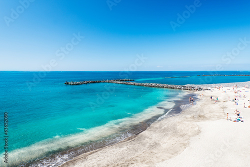 Fototapeta Naklejka Na Ścianę i Meble -  Beautiful sea water of tropical beach