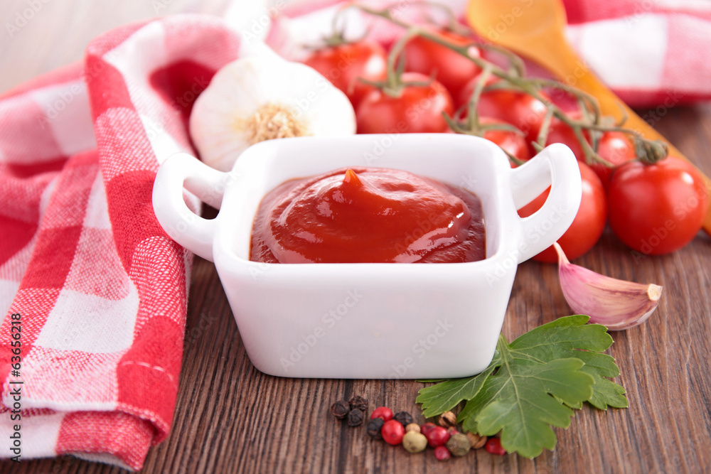 tomato sauce, ketchup tomato sauce, ketchup