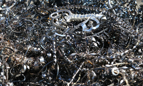 chips and curls of ferrous metal into landfill for recycling 3