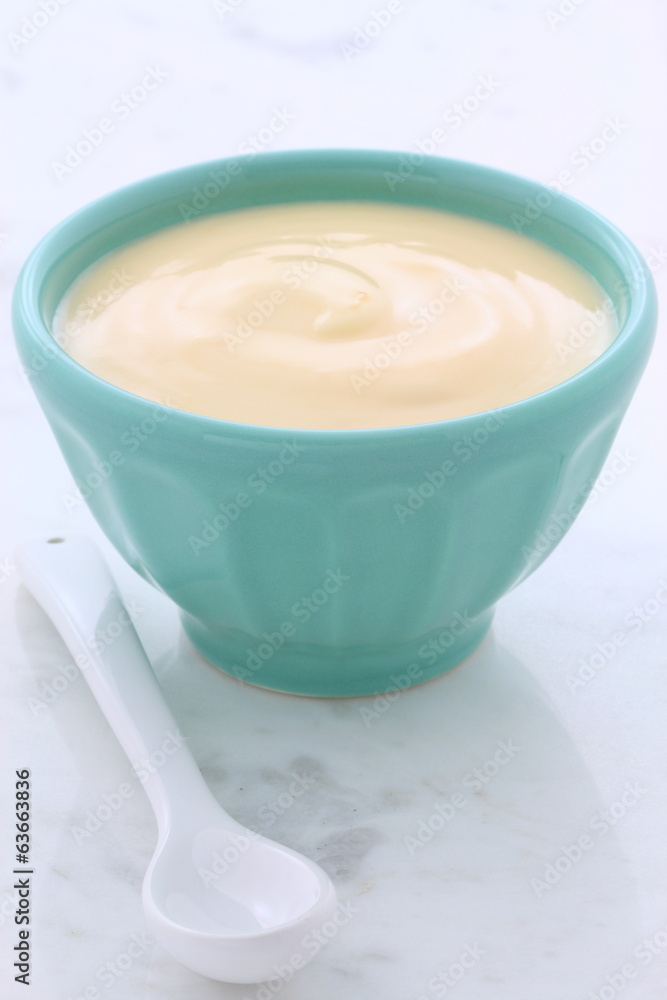 Fresh peach yogurt Fresh peach yogurt