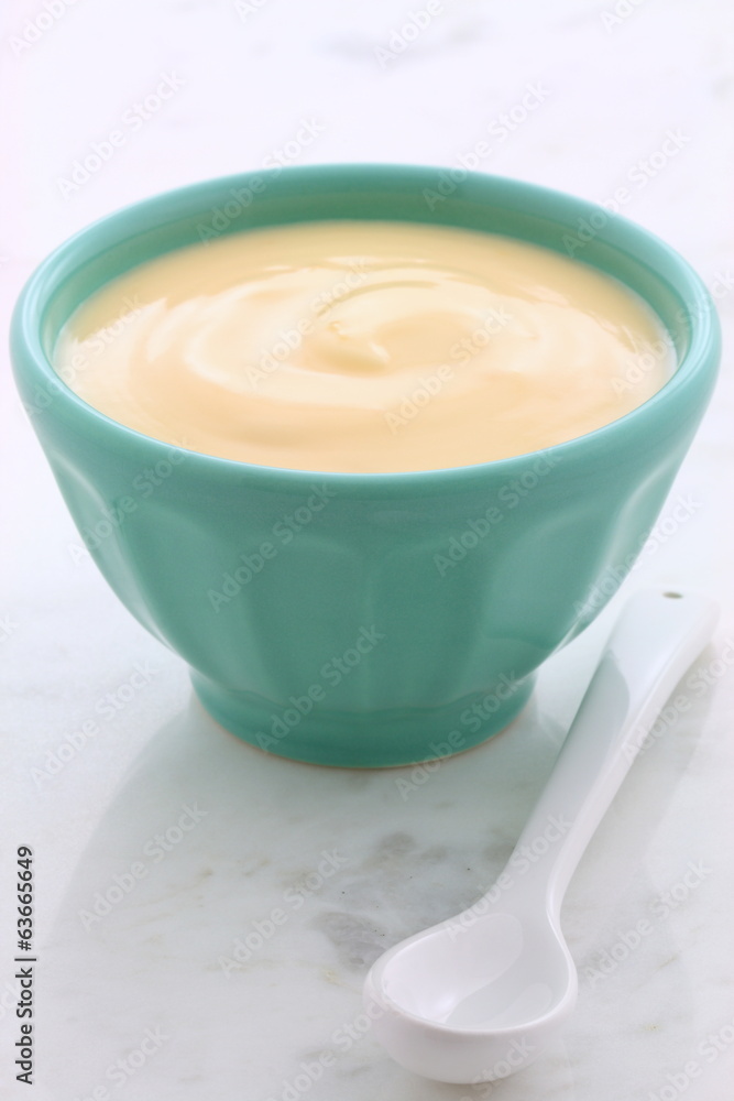 Fresh peach yogurt Fresh peach yogurt