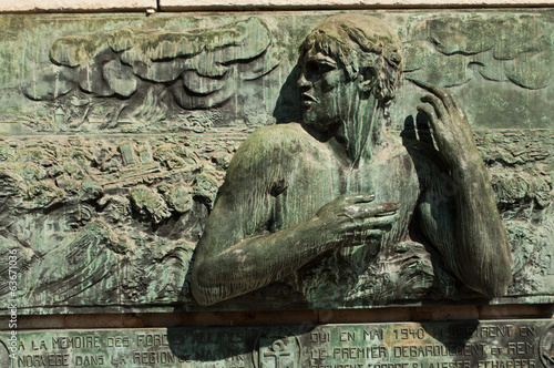 plaque commémorative place narvik à Paris © pixarno