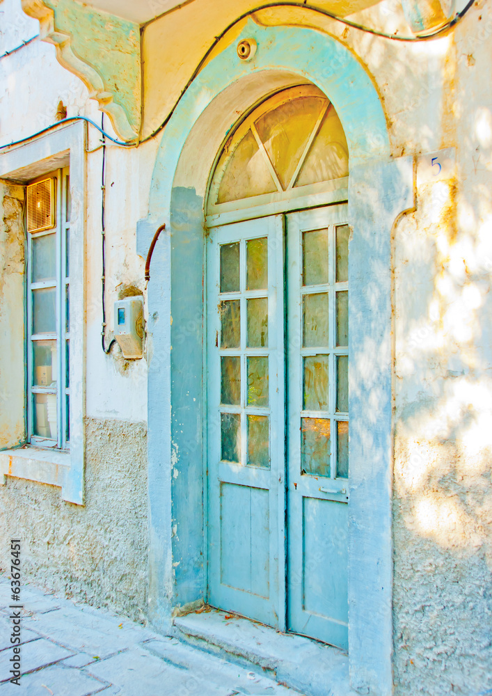 Fototapeta premium Beautiful door of a building in Kos island in Greece
