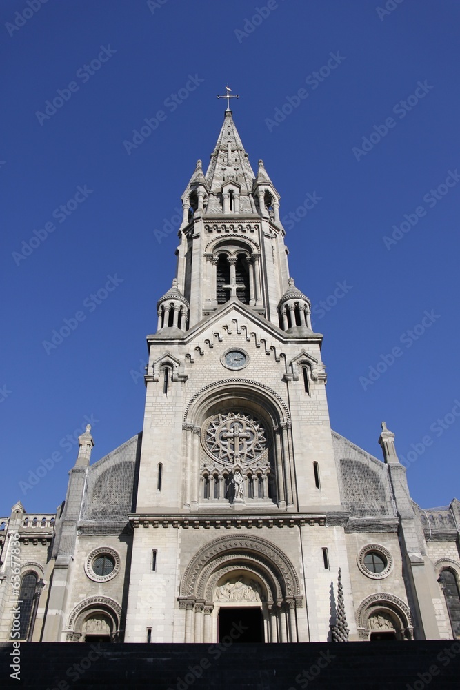 Église Notre-Dame-de-la-Croix de Ménilmontant à Paris