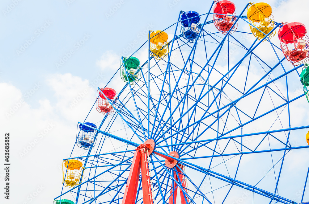 Fototapeta premium Vintage ferris wheel in the park