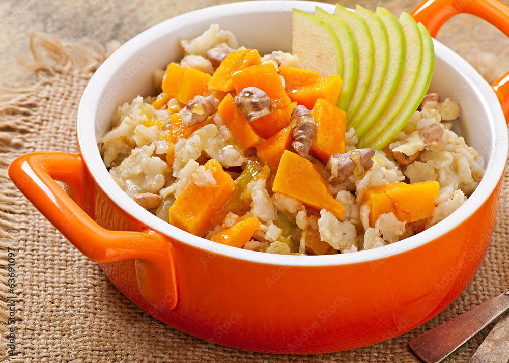Oatmeal with pumpkin, apples, nuts and honey Oatmeal with pumpkin, apples, nuts and honey