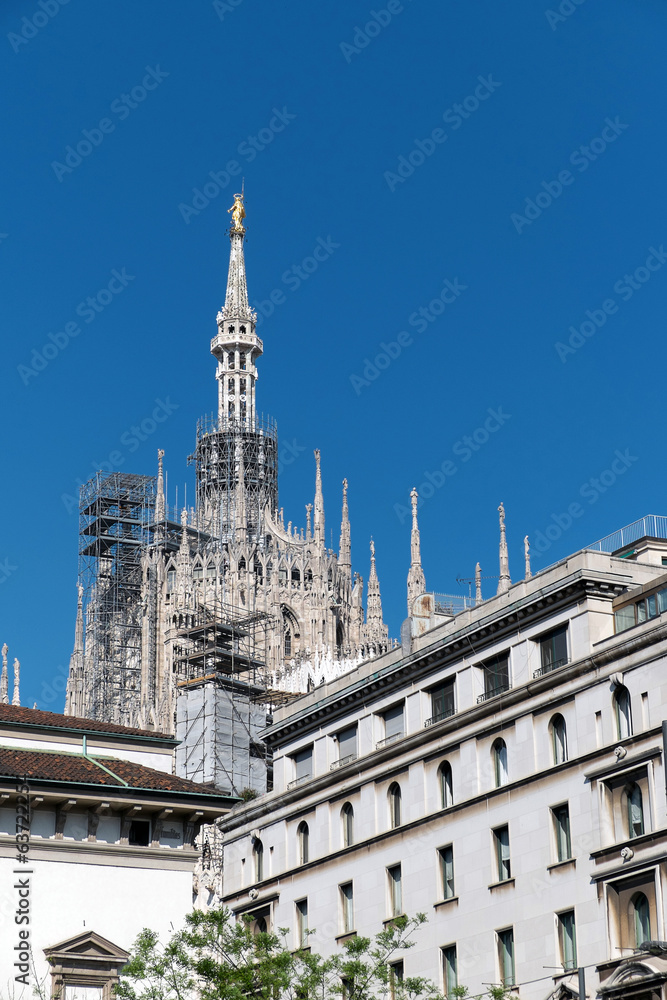 Duomo di Milano e le guglie Duomo di Milano e le guglie