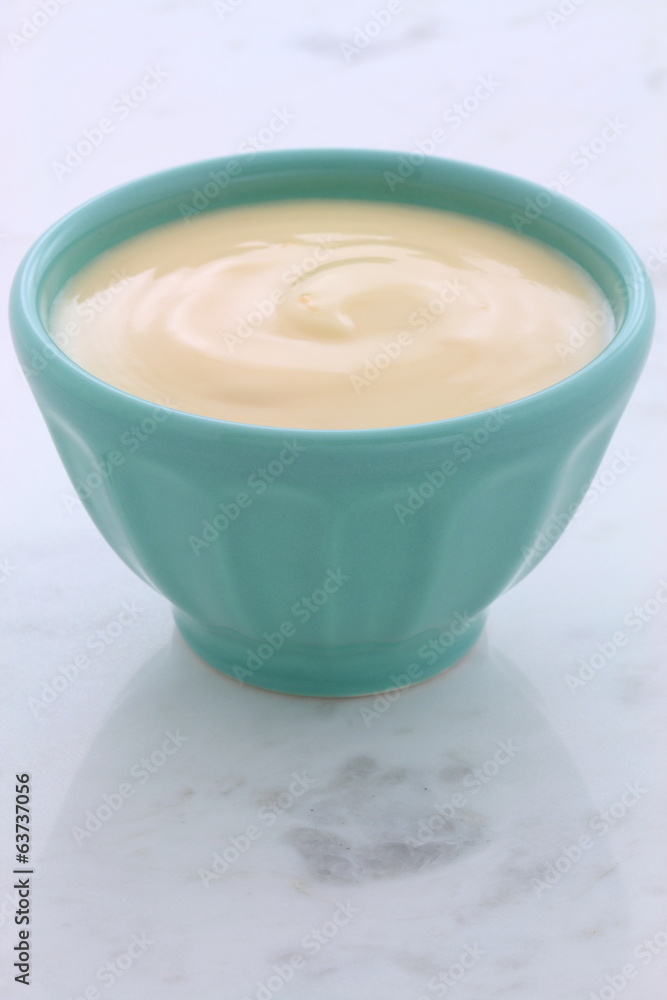 Fresh peach yogurt Fresh peach yogurt