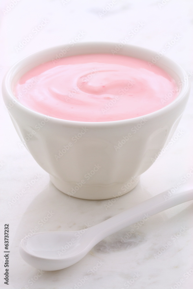 Fresh strawberry yogurt Fresh strawberry yogurt