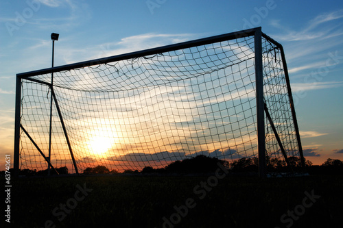 fußballtor bei sonnenuntergang © bildkistl