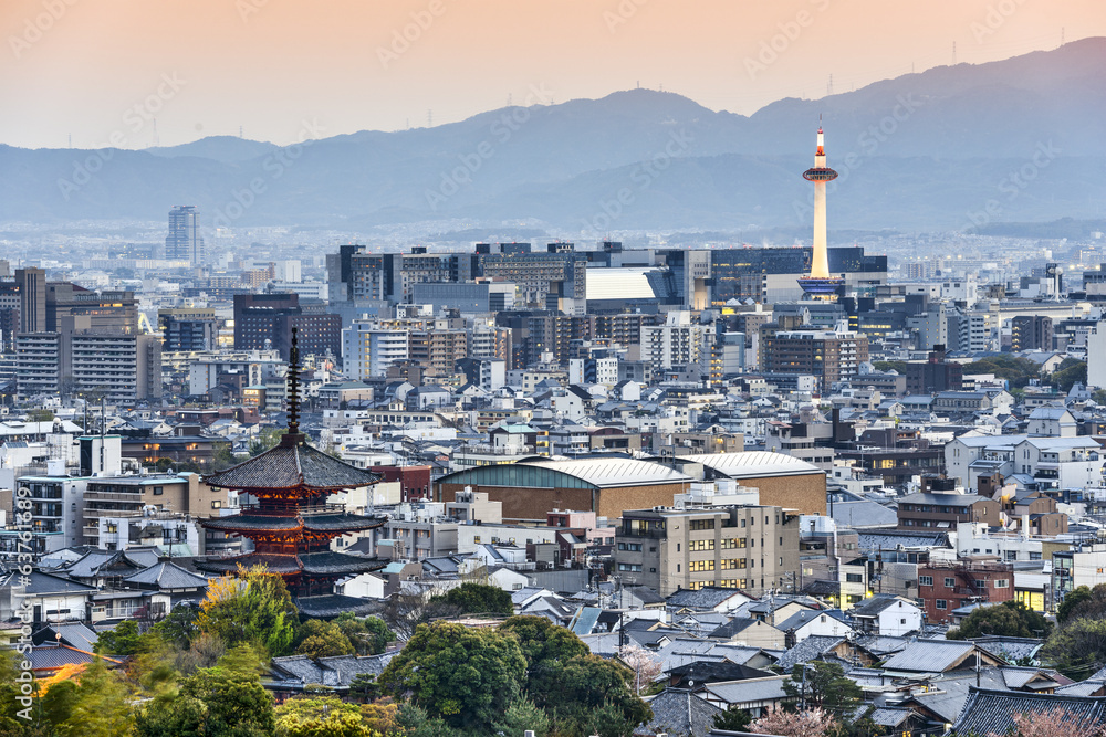 Naklejka premium Kioto Japonia Skyline