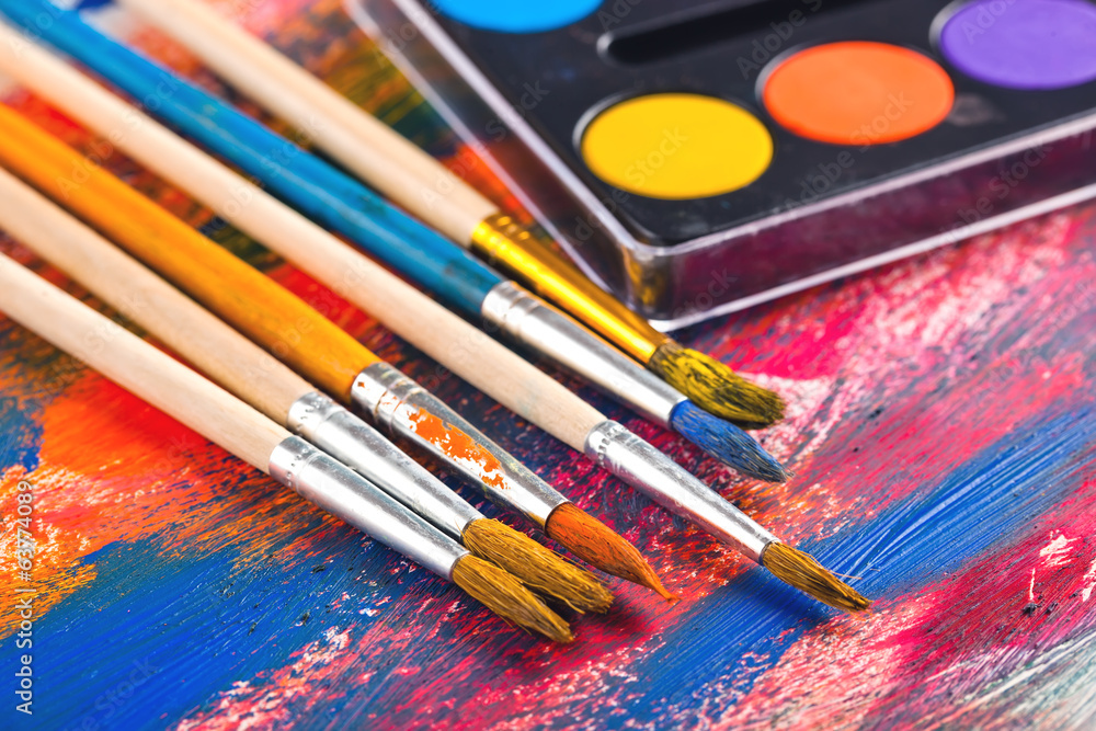 Obraz premium Paints and brushes