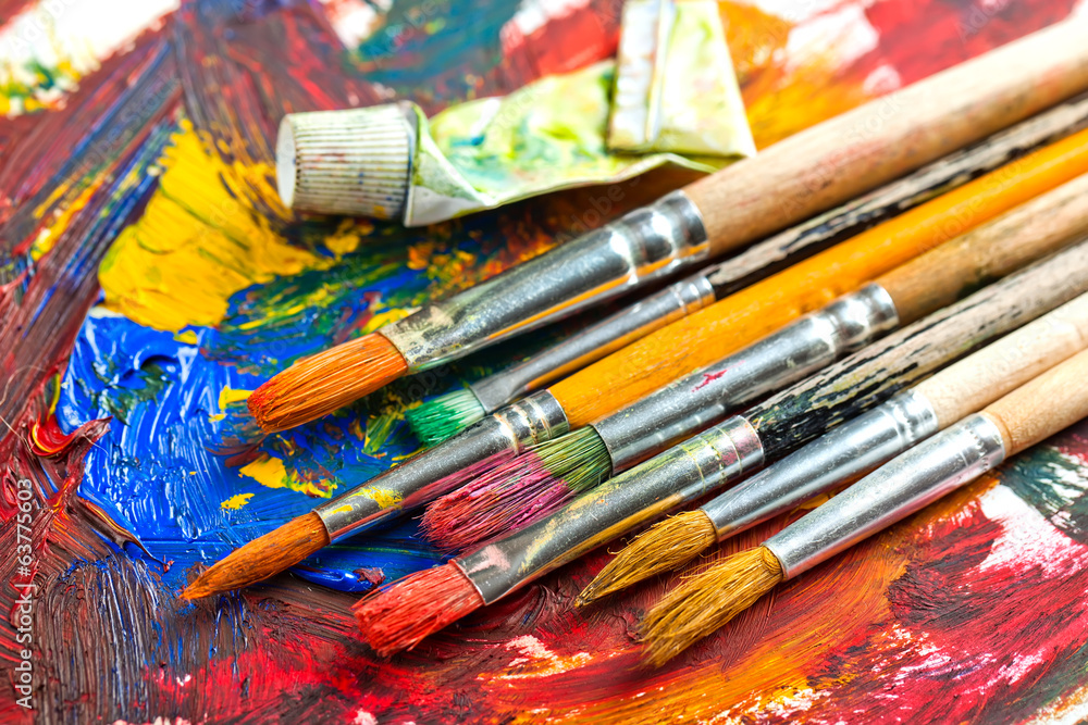 Obraz premium Paints and brushes