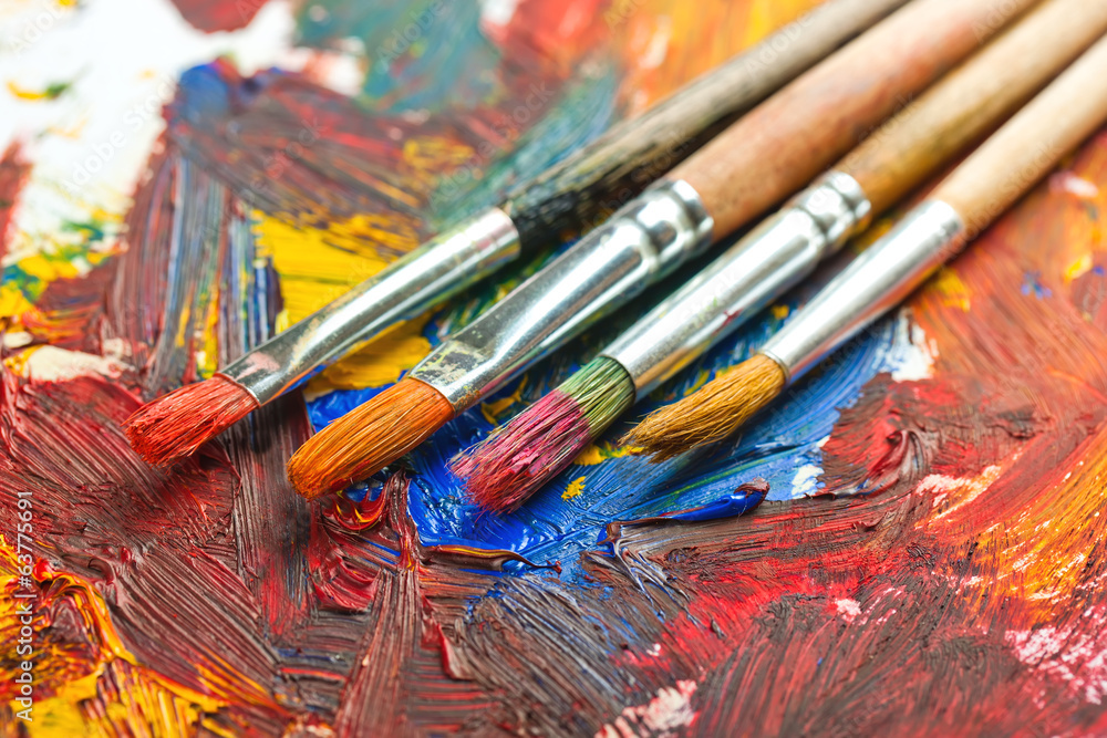 Obraz premium Paints and brushes